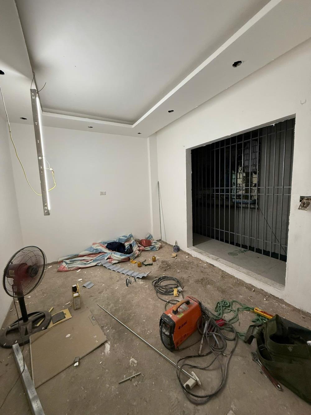 Căn hộ Đường Đông Ngạc 33m² giá 2.25 tỷ - Full nội thất, ô tô đỗ chân nhà!