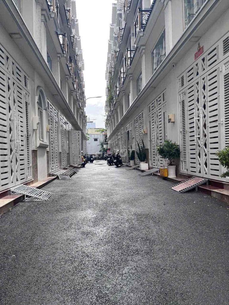 Nhà Liên Tỉnh 5, Phường 5, Quận 8, 68m² giá 6.18 tỷ - Vị trí cho thuê cao!