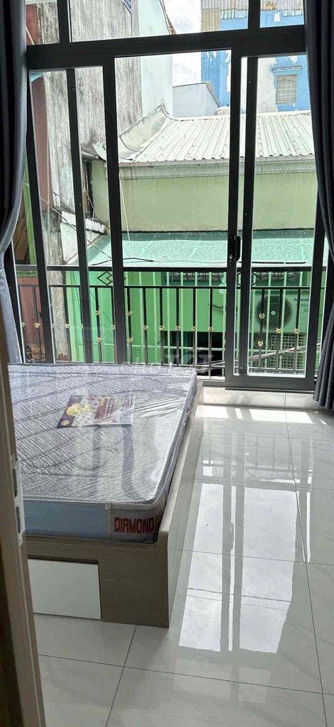 Nhà mới đẹp 3 lầu 3 phòng - Hẻm thông - Giá chỉ hơn 4 tỷ