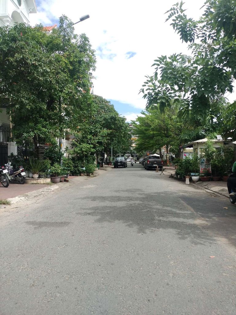 Bán Nhà Mặt Tiền Đường Số 10, Bình Hưng, 120m² - Giá Chỉ 17.8 Tỷ!