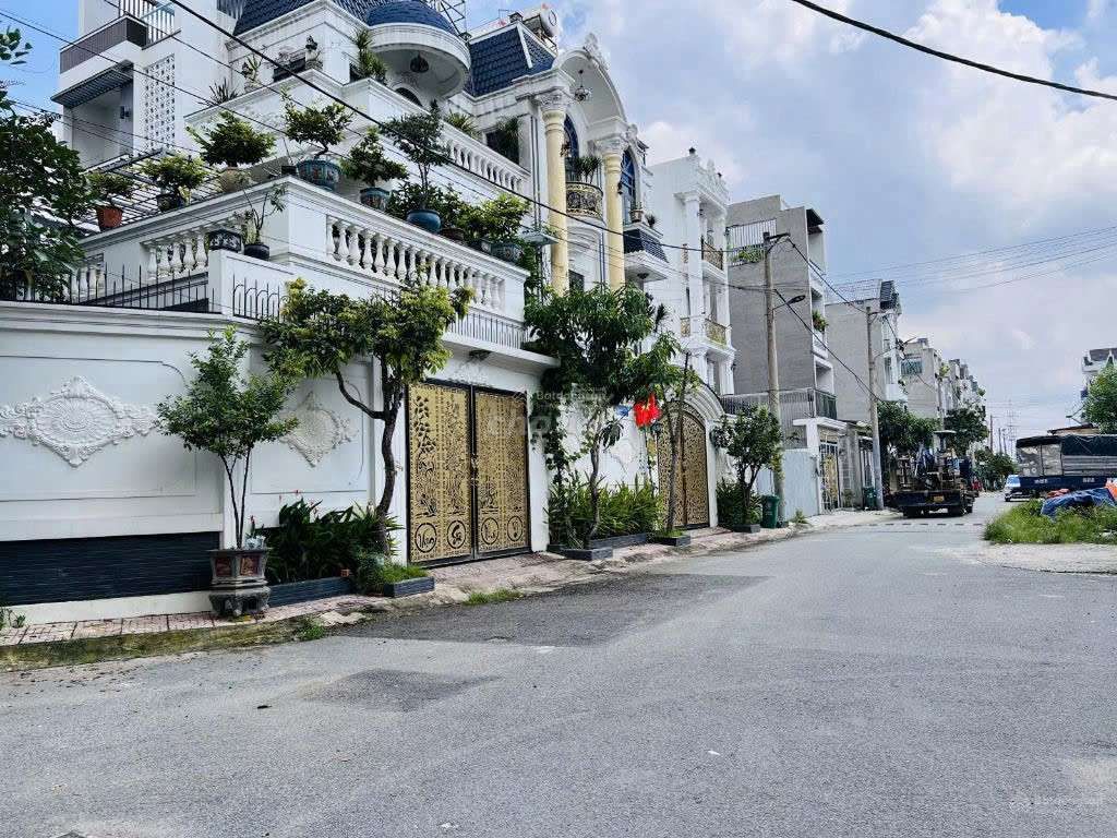 Đất hẻm 8m Lê Văn Chí, P. Linh Trung 60m² giá 5.3 tỷ - Xây dựng tự do 1T3L!