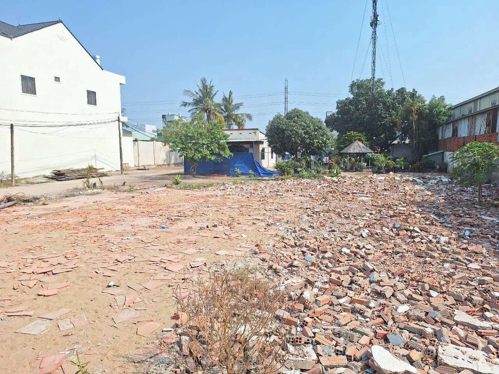 Đất lớn 3166m² đường xe Container gần vòng xoay An Phú - Giá 34 tỷ TL