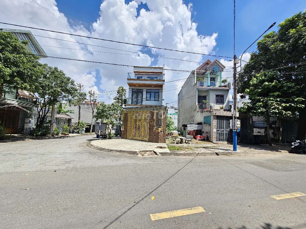 Nhà phố 2 mặt tiền KDC Biconsi Tân Bình 108m² giá 6.9 tỷ - Sổ hồng hoàn công