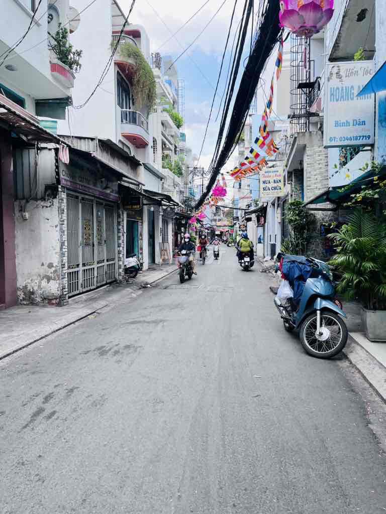 Bán nhà Quận 8 mặt tiền đường Bến Mễ Cốc 60m² - Kết nối nhanh đến trung tâm