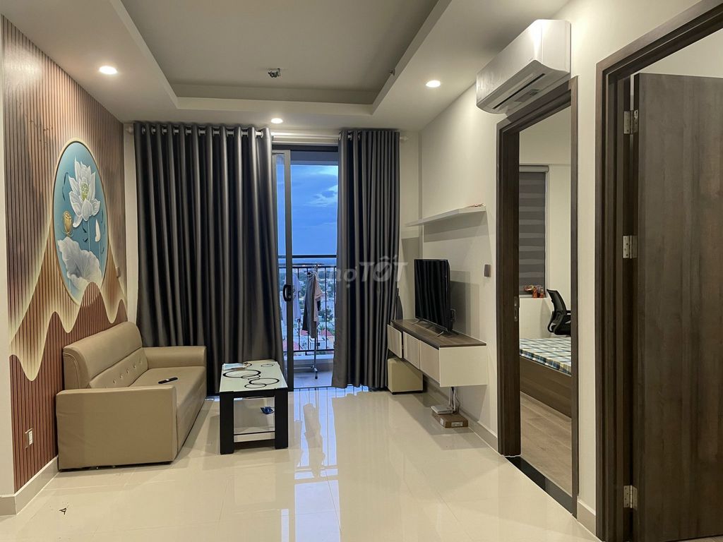 Căn hộ Q7 Boulevard 2PN 57m² giá 2.5 tỷ - Vị trí đắc địa, tiện ích đầy đủ!