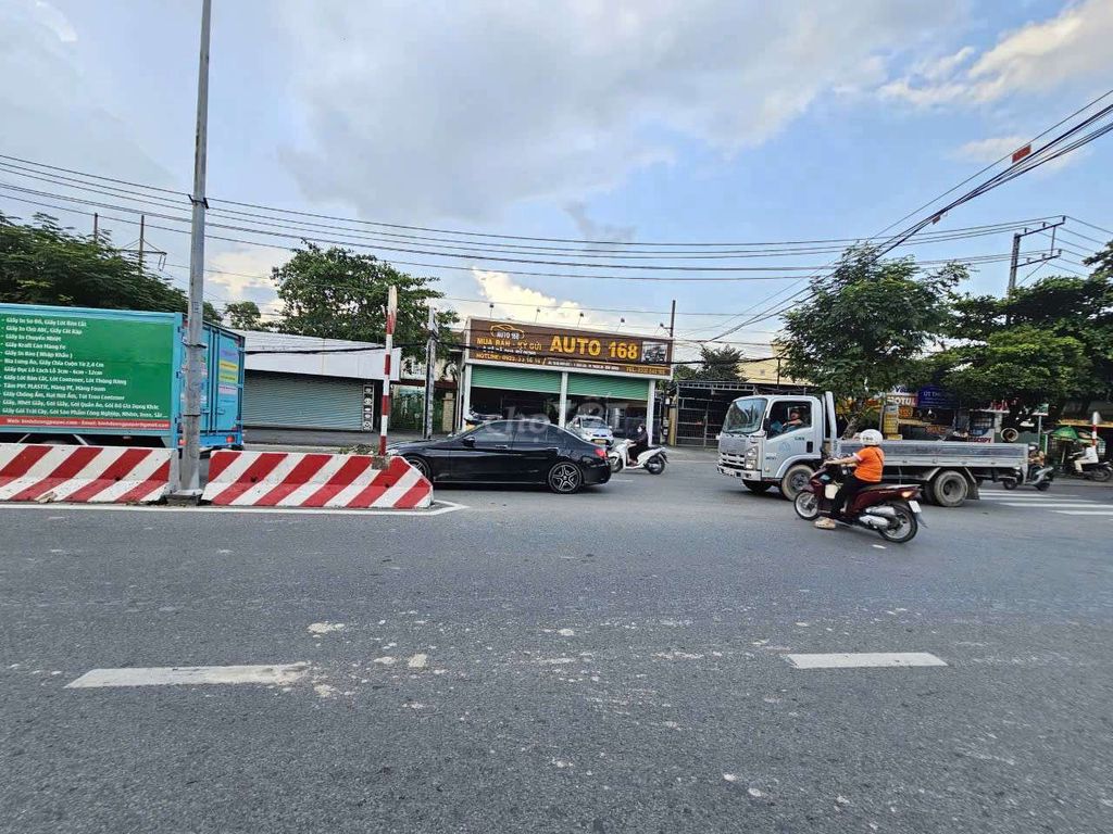 Nhà mặt tiền kinh doanh ĐT 743B, phường Bình Hòa 118.5m² giá 5.5 tỷ - Sổ hồng riêng, hỗ trợ vay ngân hàng!