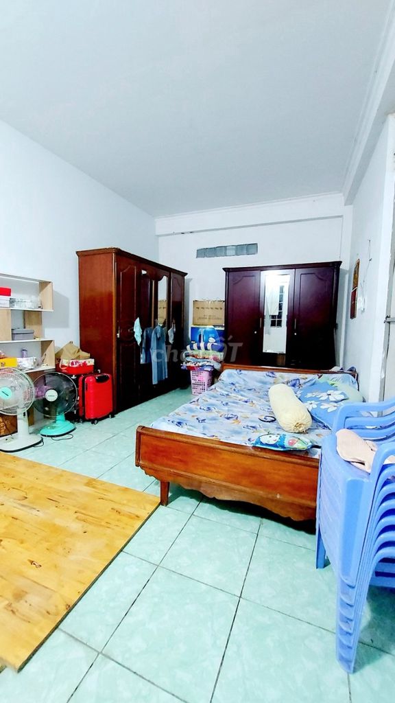 Nhà bán Tân Bình 86m² chỉ 7.5 tỷ - Vị trí đẹp, hẻm thông thoáng!