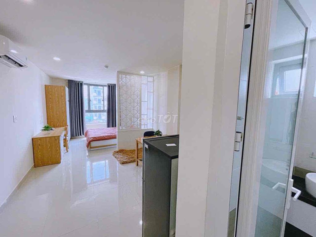 Căn hộ dịch vụ Nguyễn Văn Cừ 32m² giá 6.5 triệu - An ninh 24/7, đầy đủ nội thất!