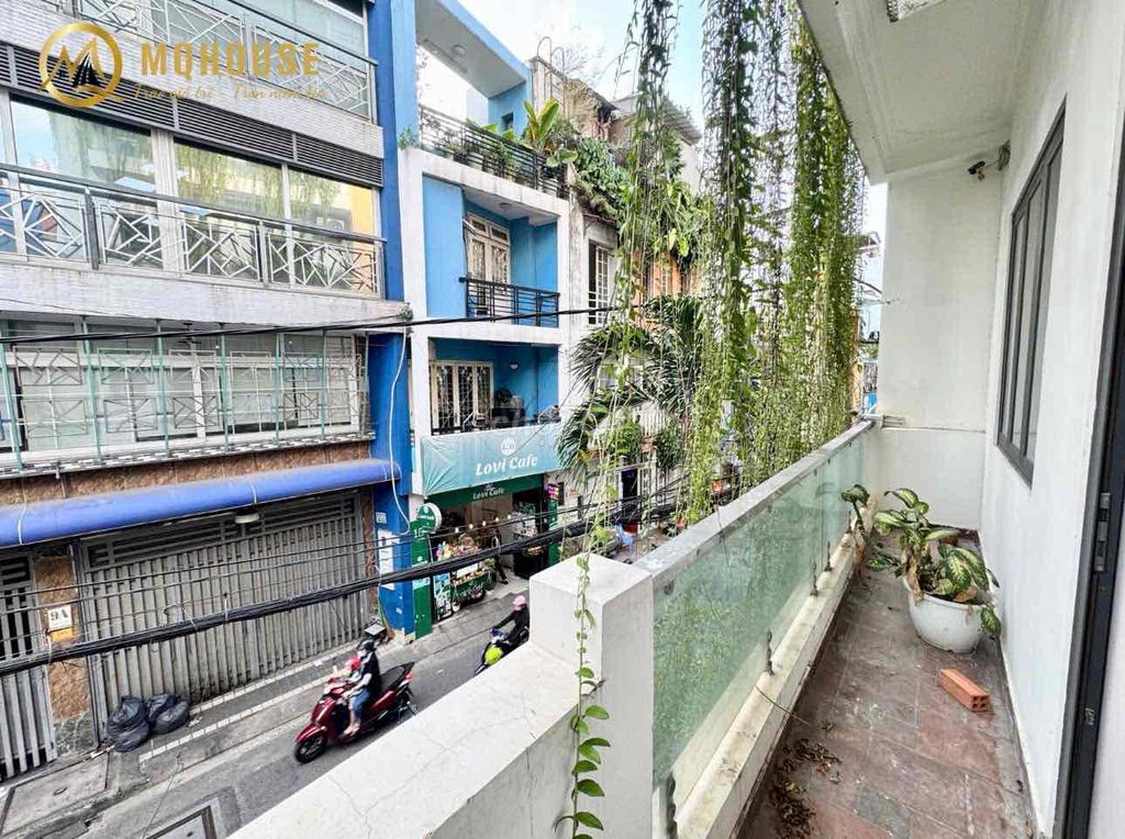 Căn hộ Studio Phùng Văn Cung 45m² giá 7.5 triệu - Nội thất đầy đủ, tiện nghi xung quanh!