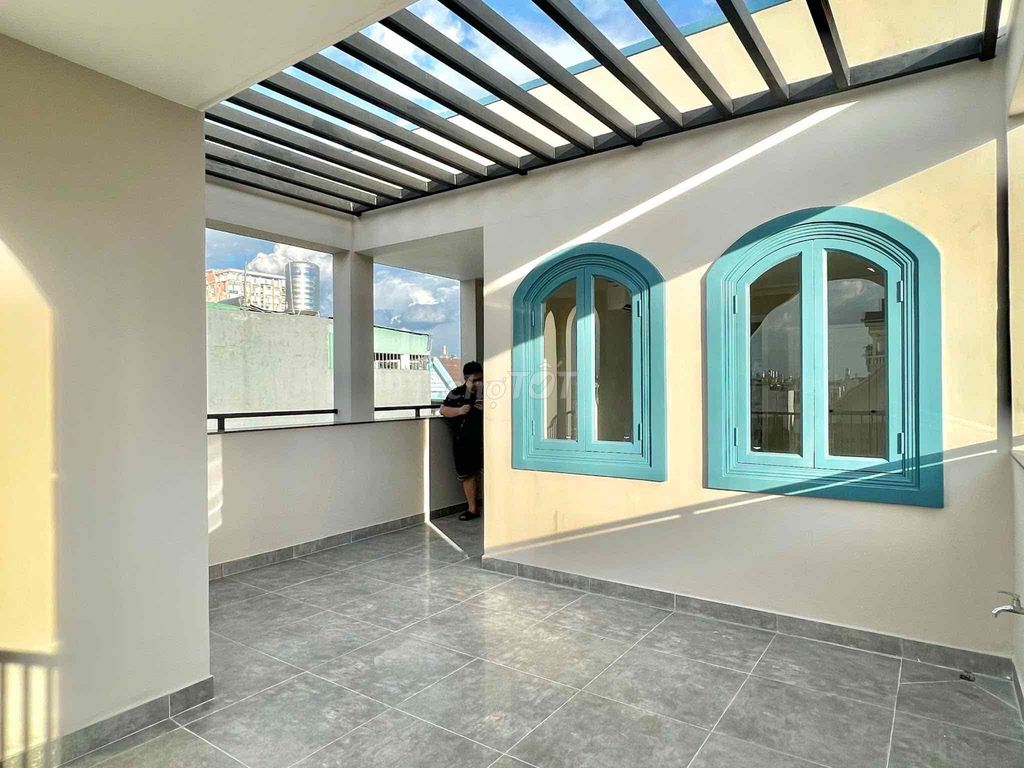 Căn hộ Penthouse 2PN Phạm Văn Chiêu 80m² giá 10 triệu - Nhà mới, nội thất full cao cấp!