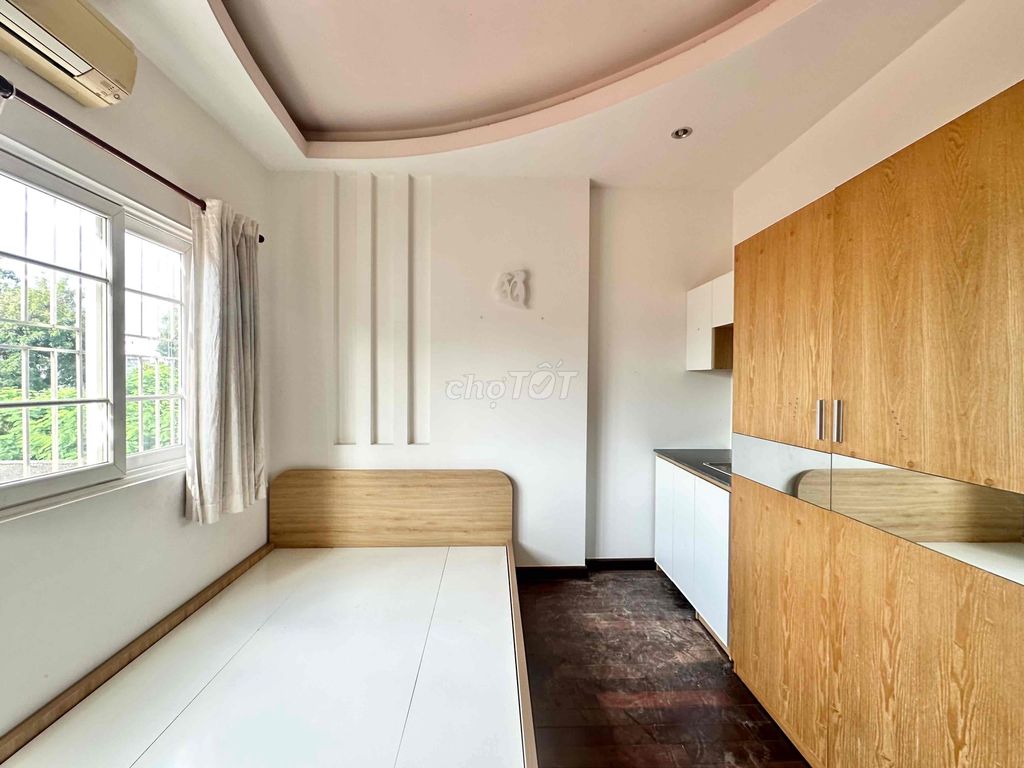 Căn hộ cho thuê tại Sư Vạn Hạnh, Quận 10, 30m² giá 5.5 triệu - Nội thất hiện đại, gần Vạn Hạnh Mall!