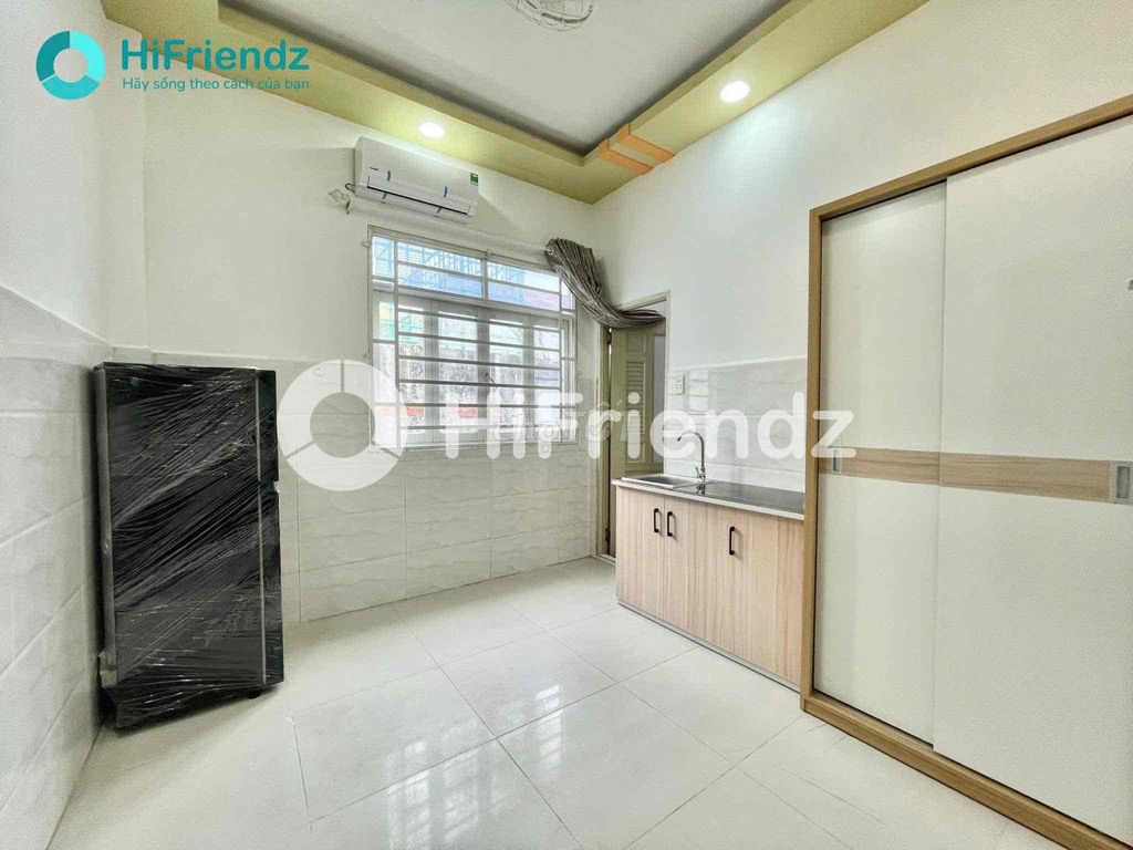 Phòng trọ cho thuê tại Bình Tân 15m² giá 3 triệu - Cửa sổ thoáng mát, thang máy hiện đại!