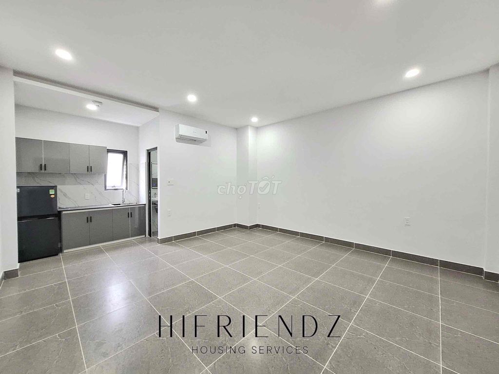 Studio cao cấp Tân Sơn Nhì 28m² giá 4 triệu - Tiện nghi đầy đủ, an ninh 24/7!