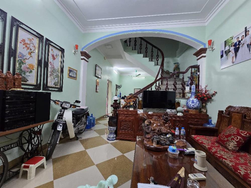 Nhà liên mạc Thượng Cát 100m² giá 10 tỷ - Cơ hội tốt đầu tư không thể bỏ lỡ!