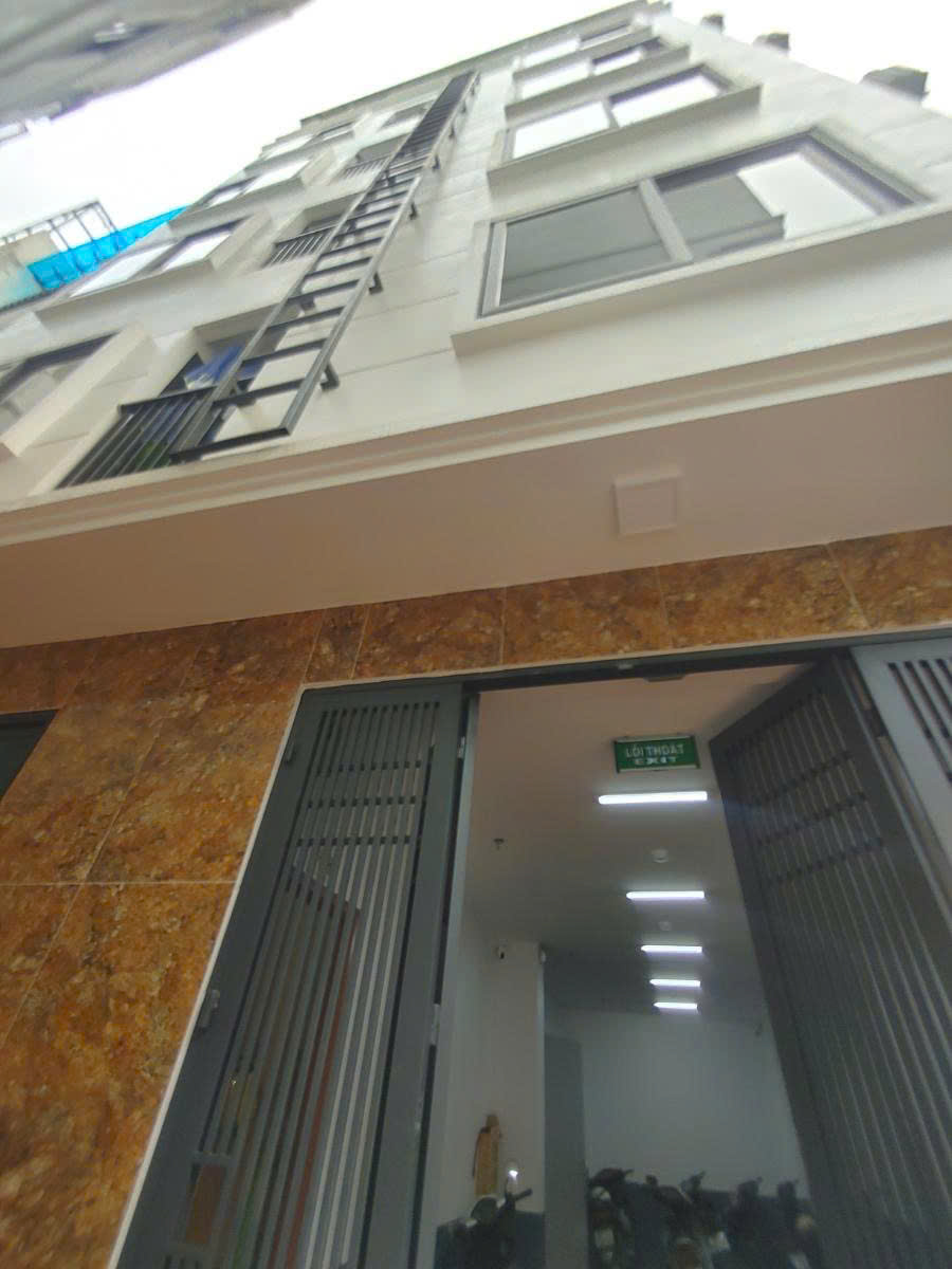 🏢 Tòa dòng tiền Bùi Xương Trạch 68m² 7 tầng 18 phòng giá 15 tỷ - Đầu tư sinh lợi ngay!