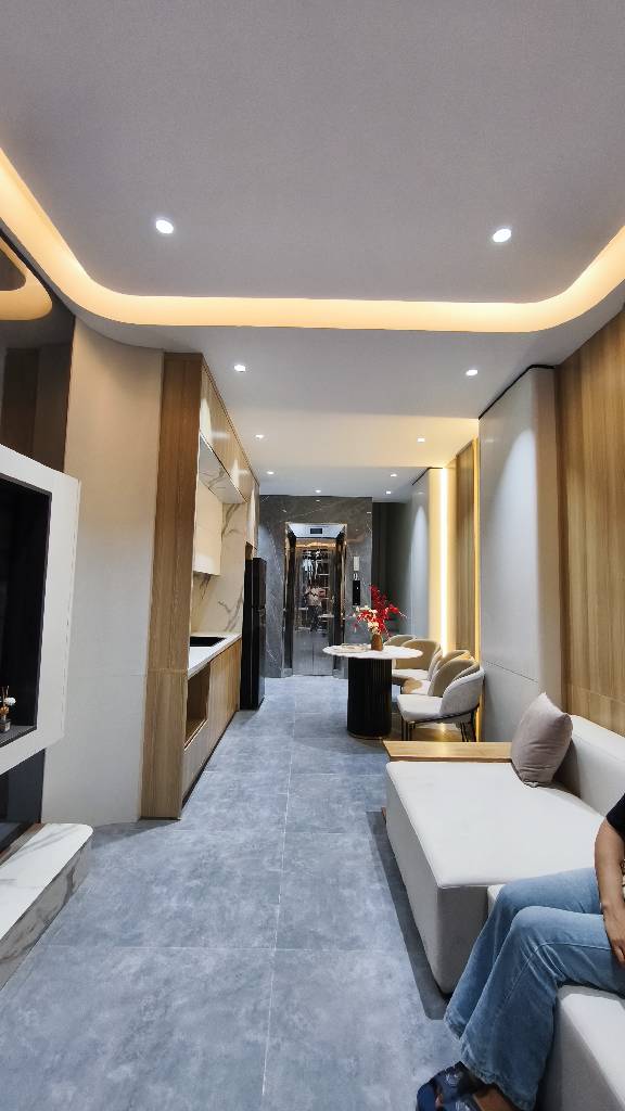 Nhà 5 tầng trung tâm Hà Đông 32m² giá chỉ 7.8 tỷ - Cơ hội vàng không thể bỏ lỡ!