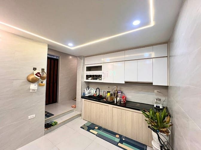 Căn hộ tập thể tầng 1 khu 8/3, 70m² giá 4.5 tỷ - Phù hợp kinh doanh ngay!