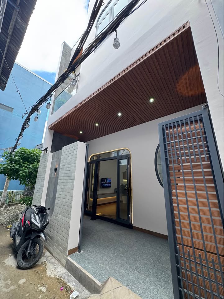 Nhà trung tâm TP. Mỹ Tho 47.7m² giá 2.1 tỷ - Sẵn sàng vào ở ngay!