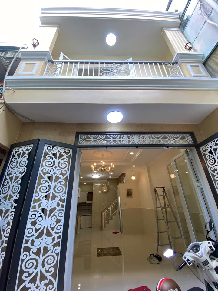 Nhà 2 tầng Hẻm 3m Tám Danh quận 8, 36m² giá 4.75 tỷ - Sẵn sàng ở ngay!