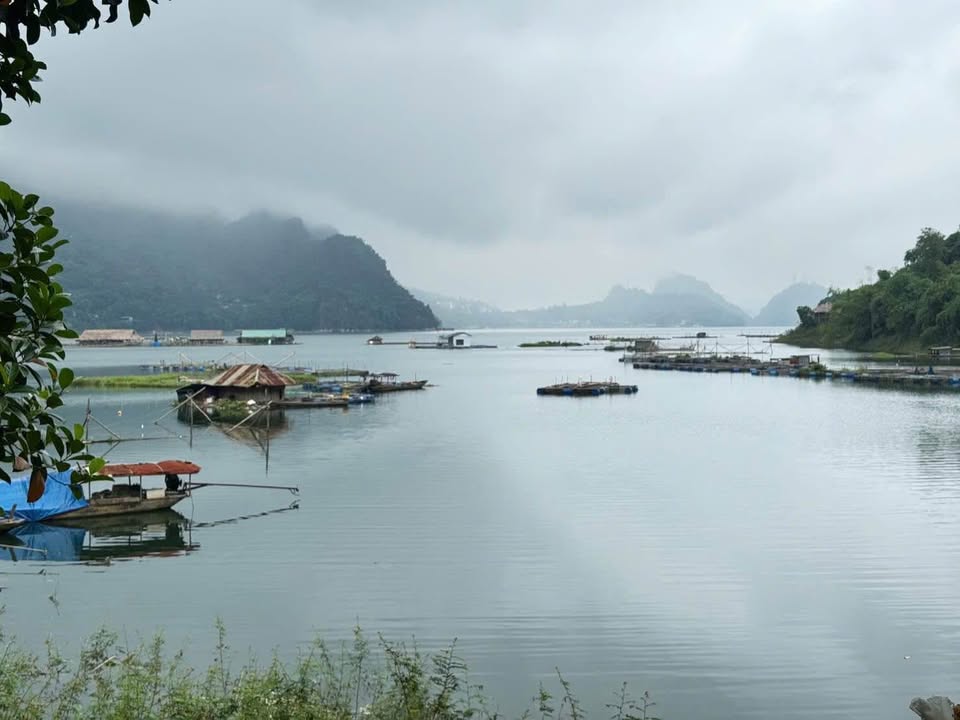 Lô đất Farm Tổ Vôi, Hòa Bình 1000m² giá 3.5 tỷ - View hồ tuyệt đẹp!