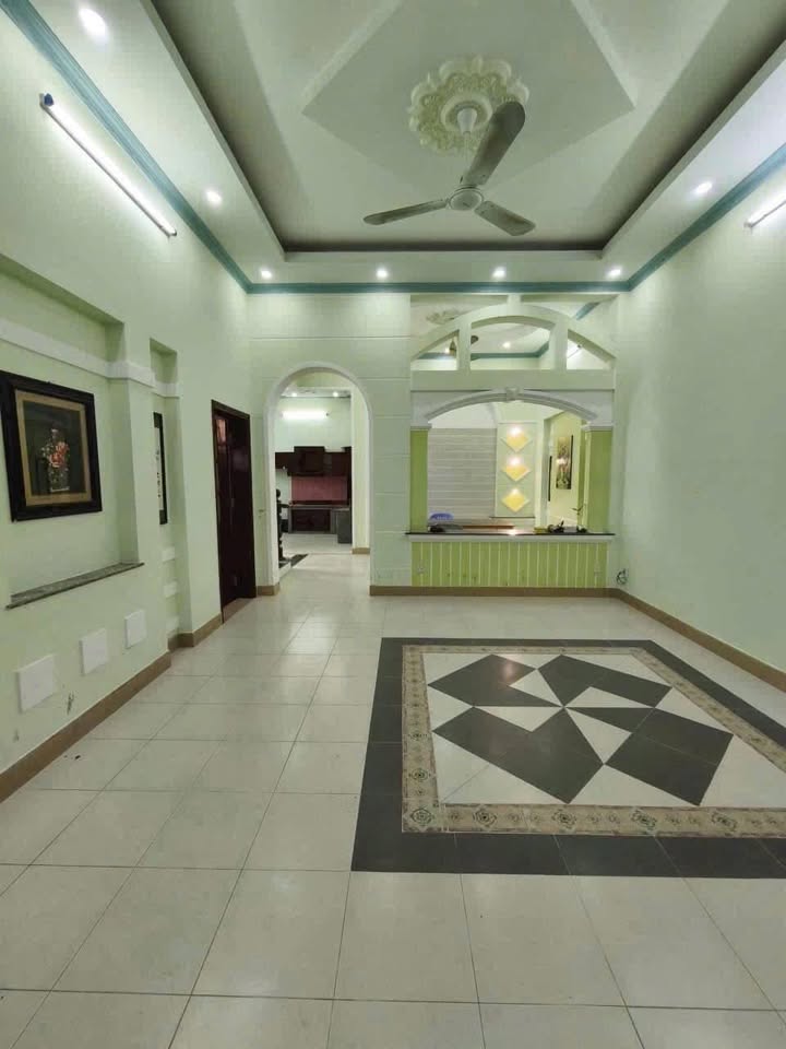 Nhà cho thuê lô góc Phú Hòa, Thủ Dầu Một 160m² - Thiết kế thông minh, tiện ích cao!