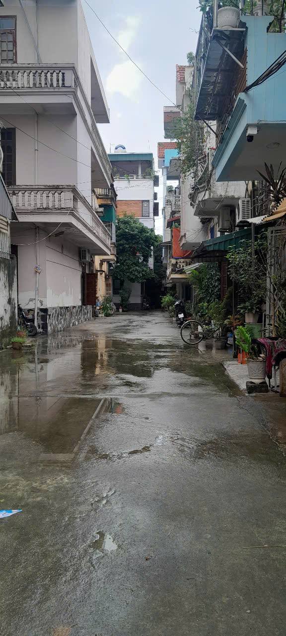 Đất Khu Tập Thể Xí Nghiệp 4 Duyên Thái Hà Nội 48m² giá 5 tỷ - Đường ô tô tránh, sổ đỏ chính chủ!