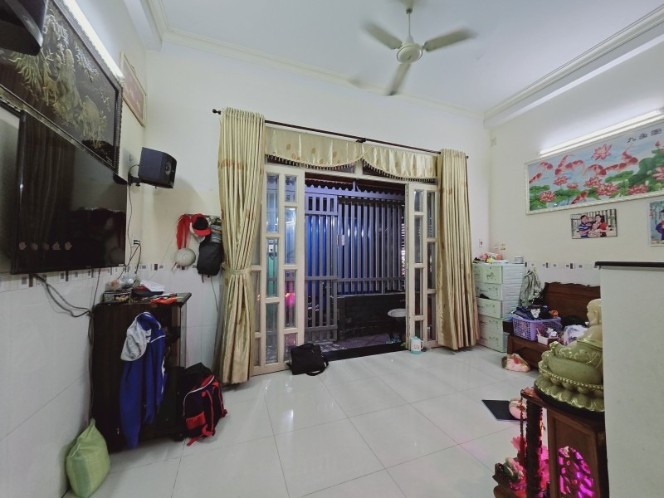 Nhà riêng hẻm 321 Tôn Đản, Quận 4, 35m² giá 5.3 tỷ - Thiết kế 5 tầng hiện đại!