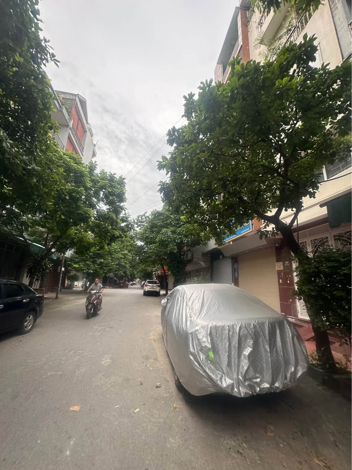 Nhà phố LK Kiến Hưng 55m² giá 12 tỷ - Cơ hội đầu tư tốt nhất!