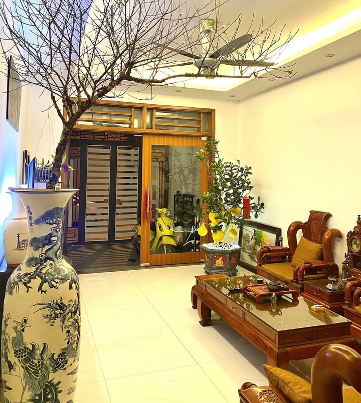 Nhà 3 tầng đẹp tại phường Nam Bình, Ninh Bình - Diện tích 67m² giá chỉ 6 tỷ!