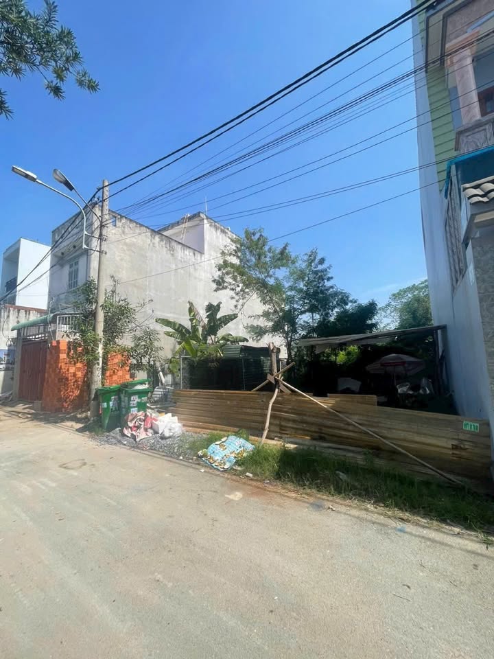 Đất thổ cư Linh Đông 90m² giá 5.5 tỷ - Đường xe hơi thuận tiện!