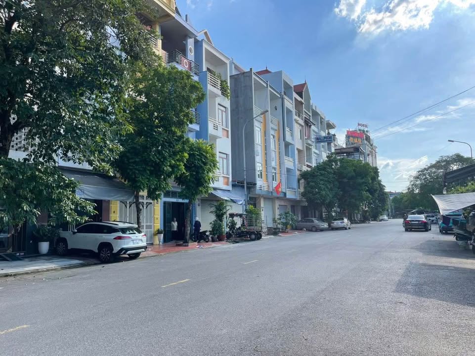 Nhà mặt đường Hoàng Hữu Nhân, Hải Phòng 60m² giá 11 tỷ - Vị trí đắc địa, thuận tiện kinh doanh!