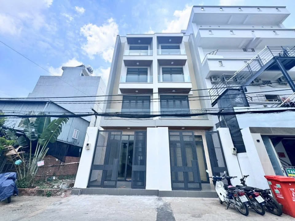 Bán gấp 2 căn mặt tiền đường 41, Phường Linh Đông, Thủ Đức - Tiềm năng kinh doanh cao!