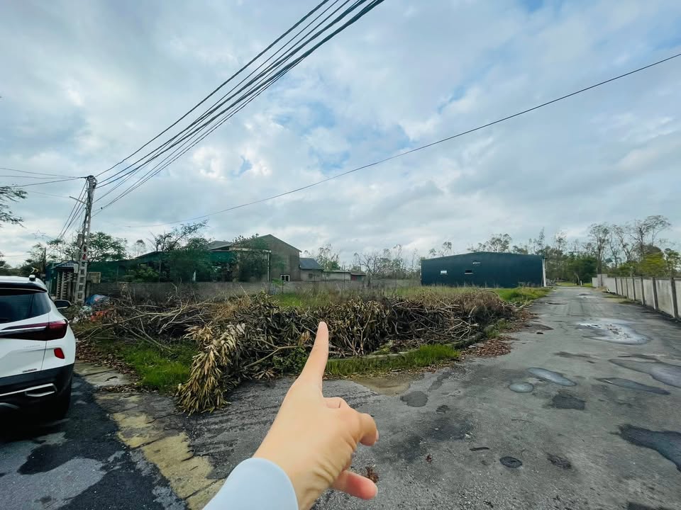 Đất lô góc Xóm 9, Nghi Phong, TP Vinh 165.6m² giá 4.4 tỷ - Kinh doanh thuận lợi!