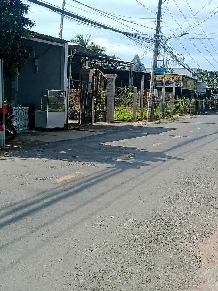 Nhà phố Nhị Quý, Cai Lậy 177.9m² giá 4 tỷ - Kinh doanh ngay!