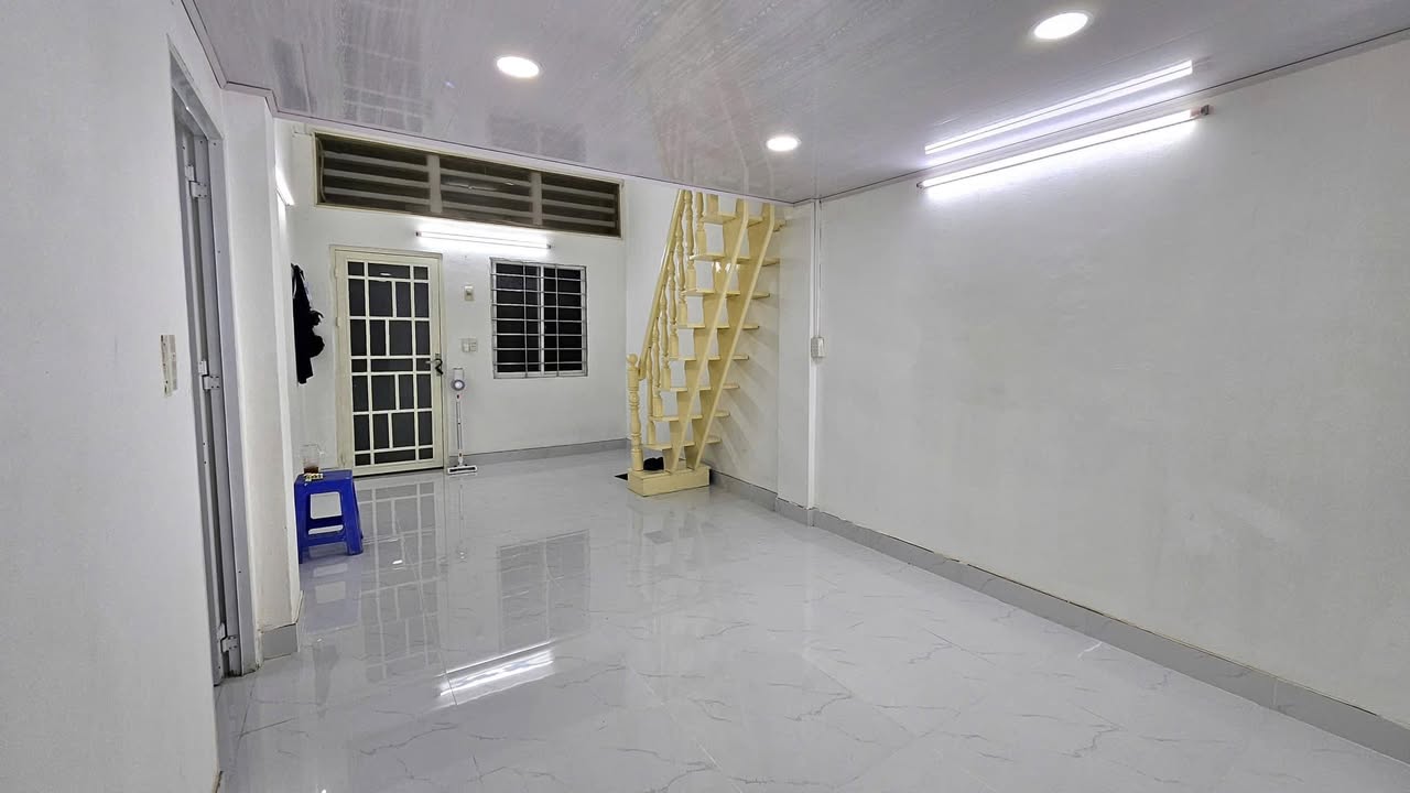 Căn hộ Chung cư Chợ Quán - Trần Bình Trọng Q5, 46m² - Nhà mới đẹp, giá 5.5 triệu/tháng!