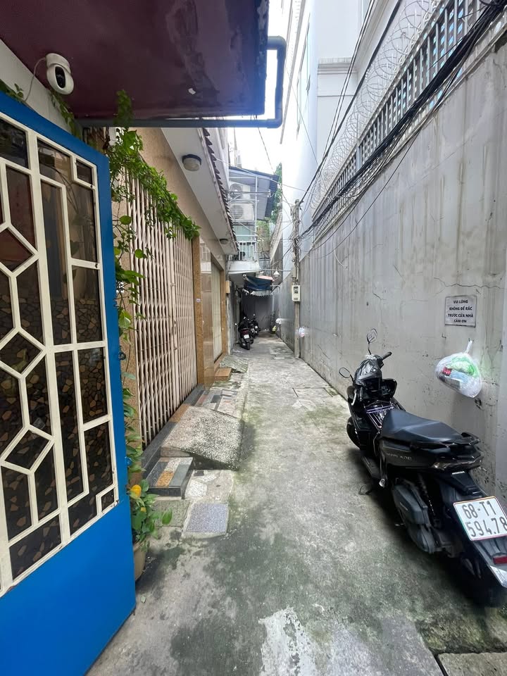 Nhà nguyên căn đường Số 3 Cư Xã Lữ Giá, Q11 - 25m² giá chỉ 10,5 triệu - Full nội thất!