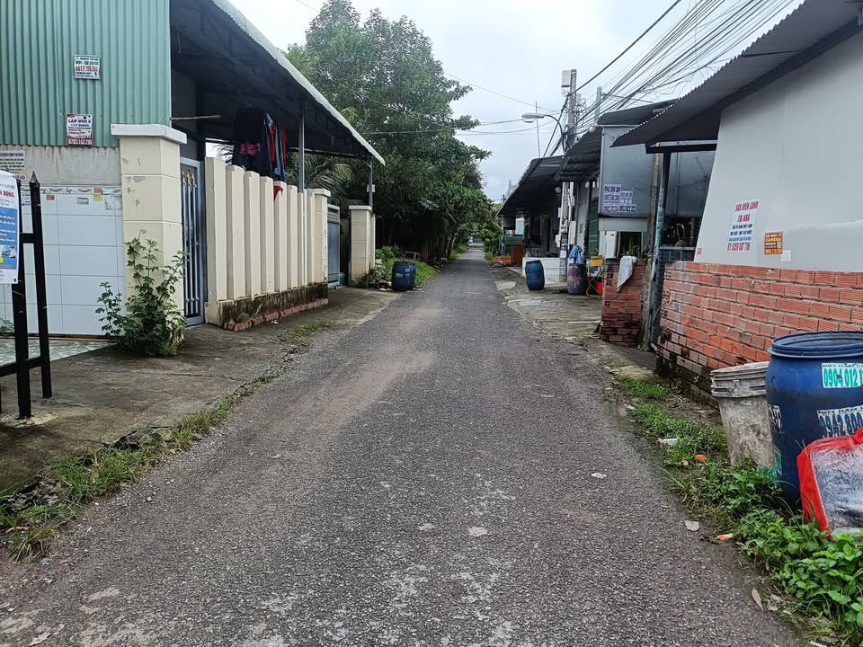 Đất nền góc 2 mặt tiền Ấp 2 Long Thọ Nhơn Trạch 210m² chỉ 3 tỷ - Cơ hội đầu tư lý tưởng!