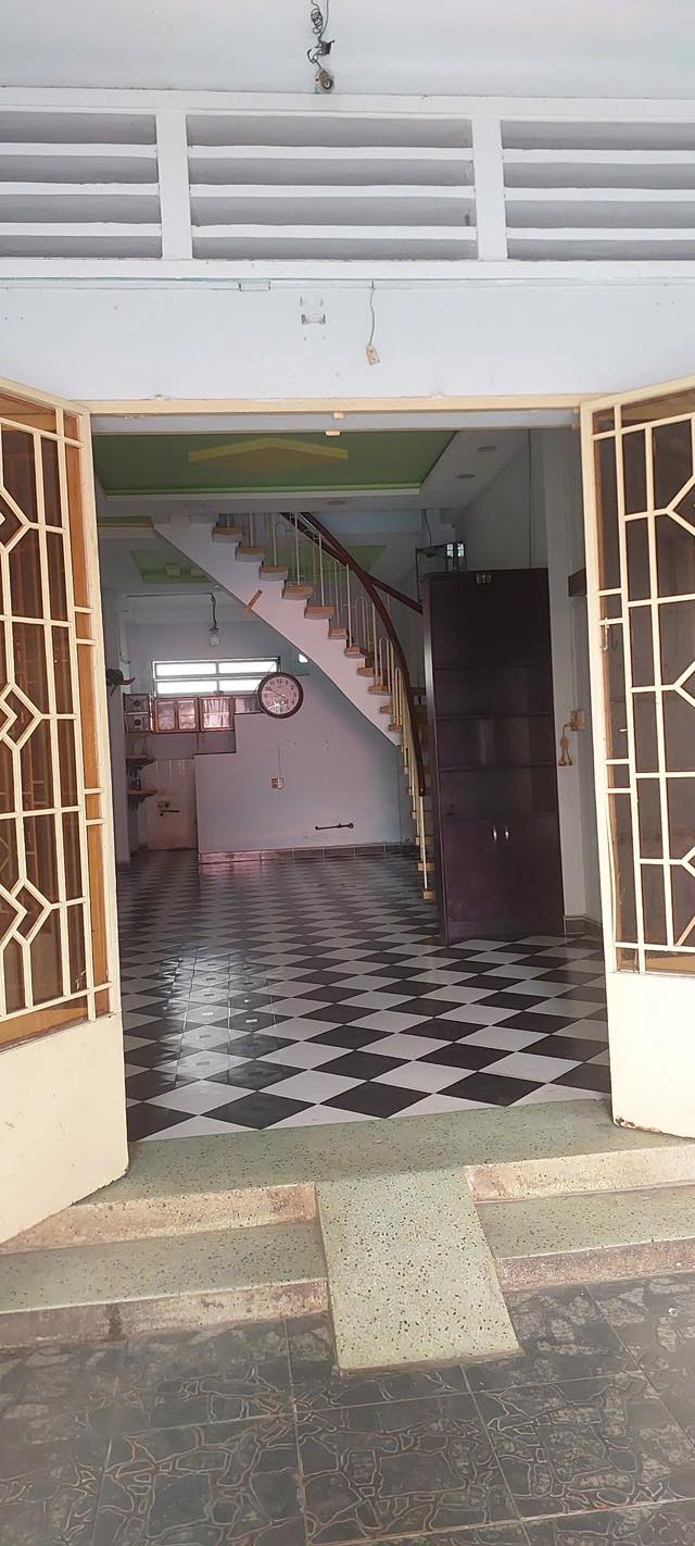 Nhà cho thuê hẻm 584 Đường Phạm Văn Chiêu, Gò Vấp, 72m² - Giá chỉ 12 triệu/tháng!