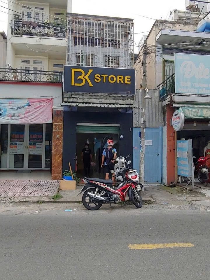 Nhà nguyên căn cho thuê mặt tiền đường Số 18, Phường 8, Quận Gò Vấp - Giá 12 triệu/tháng