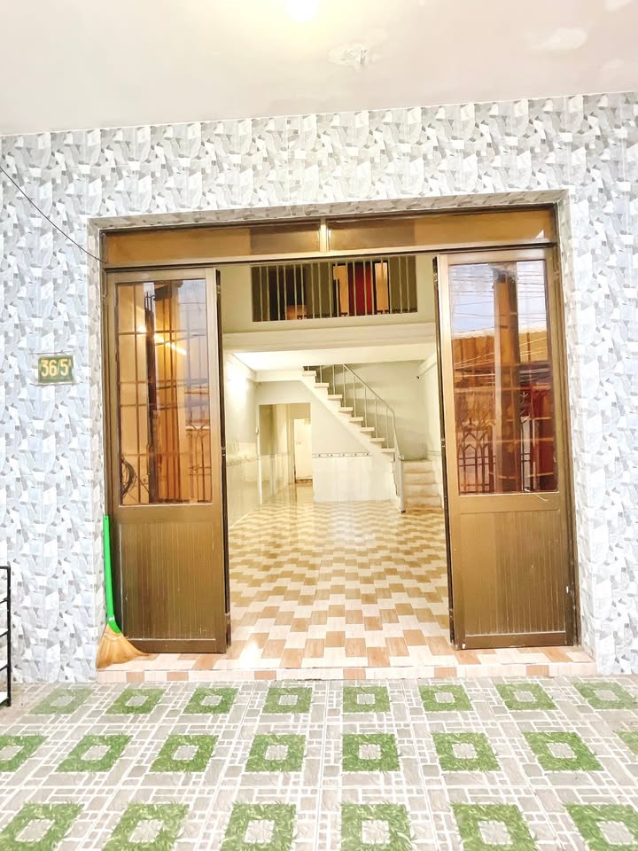 Nhà cho thuê tại Lê Thị Hồng Gấm, Mỹ Tho - Diện tích 68m², Giá 3.5 triệu/tháng - Sẵn sàng vào ở!