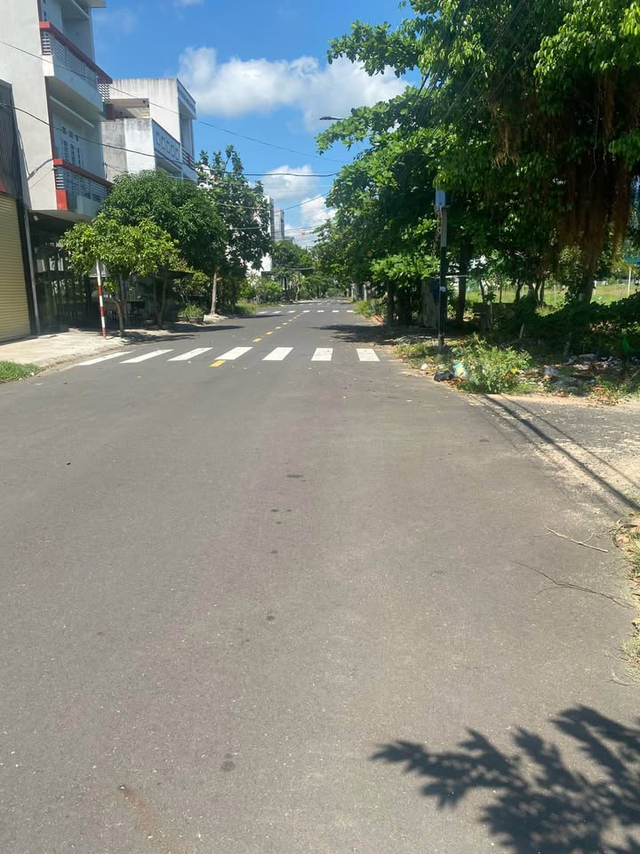 Đất nền mặt tiền đường Tân Trào, Bình Kiến, Tuy Hòa 100m² - Đầu tư sinh lời ngay!