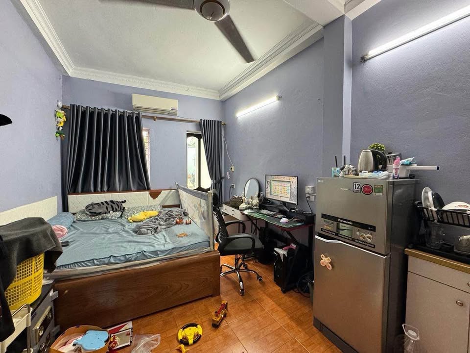 Nhà mặt ngõ Trần Quốc Vượng, Cầu Giấy 61m² giá 18.5 tỷ - Kinh doanh sầm uất!