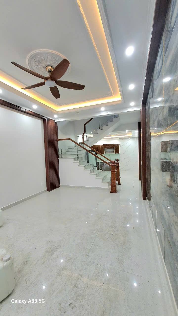 Nhà 4 tầng 512 Nguyễn Văn Linh, Lê Chân, Hải Phòng - Giá chỉ 4 tỷ - Thiết kế hiện đại, đầy đủ công năng!