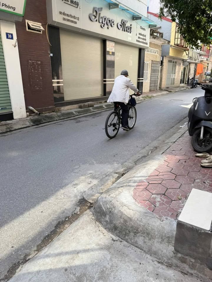 Nhà 3 tầng Ngõ Cấm, Hải Phòng 34m² giá 2.15 tỷ - Chính chủ bán gấp!