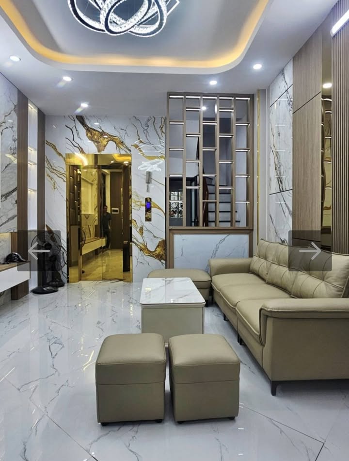 Nhà 7 tầng thang máy Hồ Đắc Di 43m² giá 11 tỷ - Cơ hội không thể bỏ lỡ!