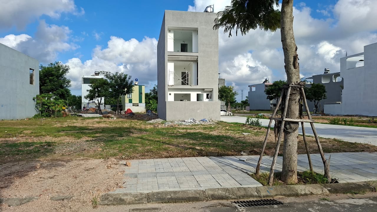 Đất nền KĐT Phú Mỹ 120m² giá 2 tỷ - Vị trí đẹp, thuận lợi kinh doanh!