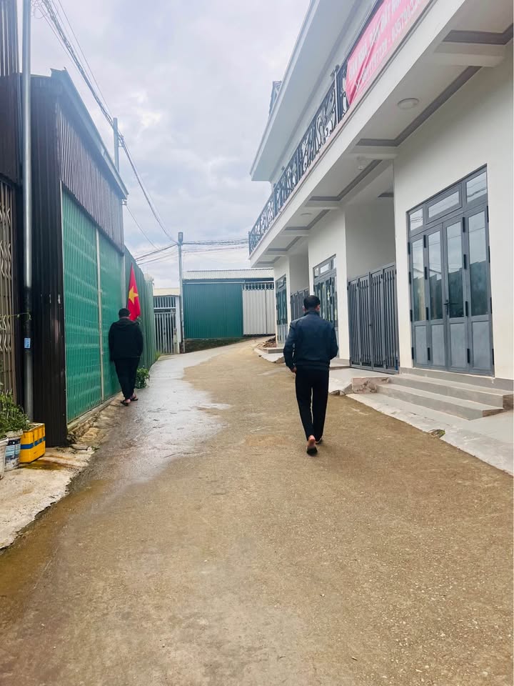Đất nở hậu 100m² Mê Linh, Đà Lạt 1.29 tỷ - Sổ hồng chính chủ, ô tô vào tận nơi!