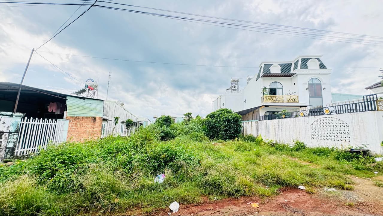 Đất hẻm 66 Lý Chính Thắng, Pleiku 225m² giá 1.4 tỷ - Hẻm ô tô thông thoáng!