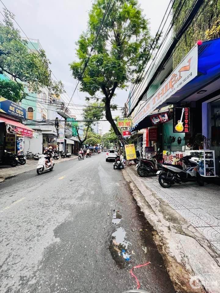 Đất vàng 2 mặt tiền đường Nguyễn Hoàng, Hải Châu 75m² giá 9.75 tỷ - Cơ hội đầu tư hiếm có!
