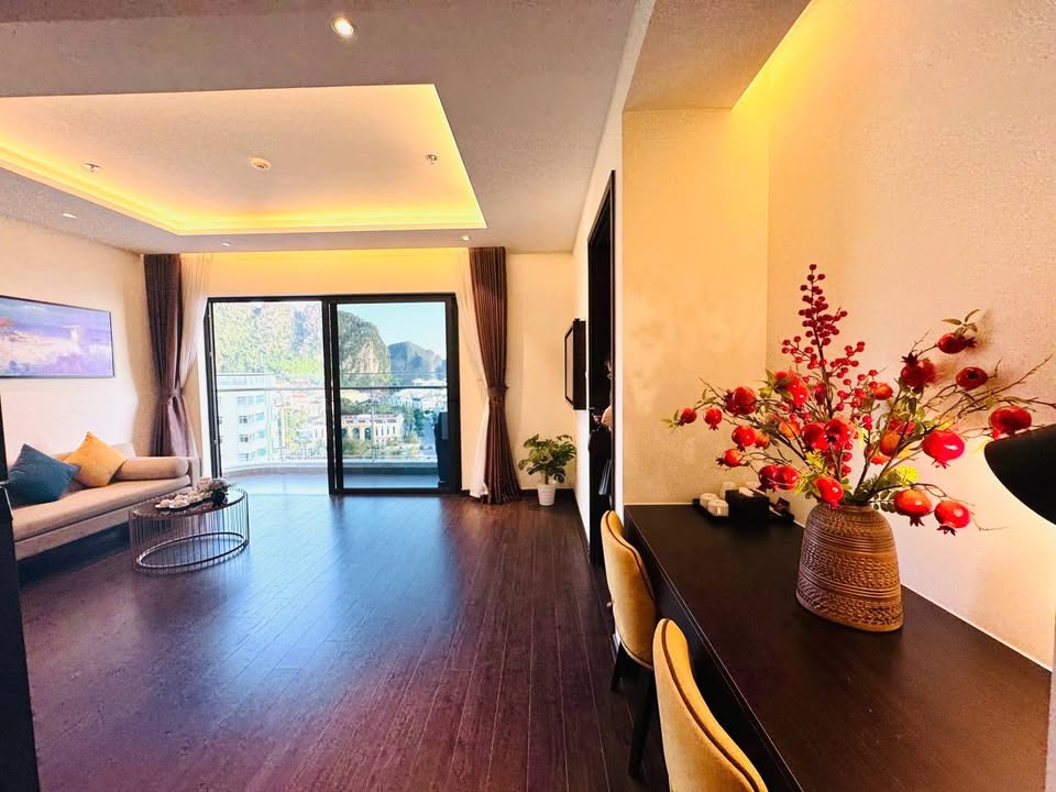Căn hộ Sharphire Hạ Long 68m² giá 3.85 tỷ - View Biển và Núi Bài Thơ